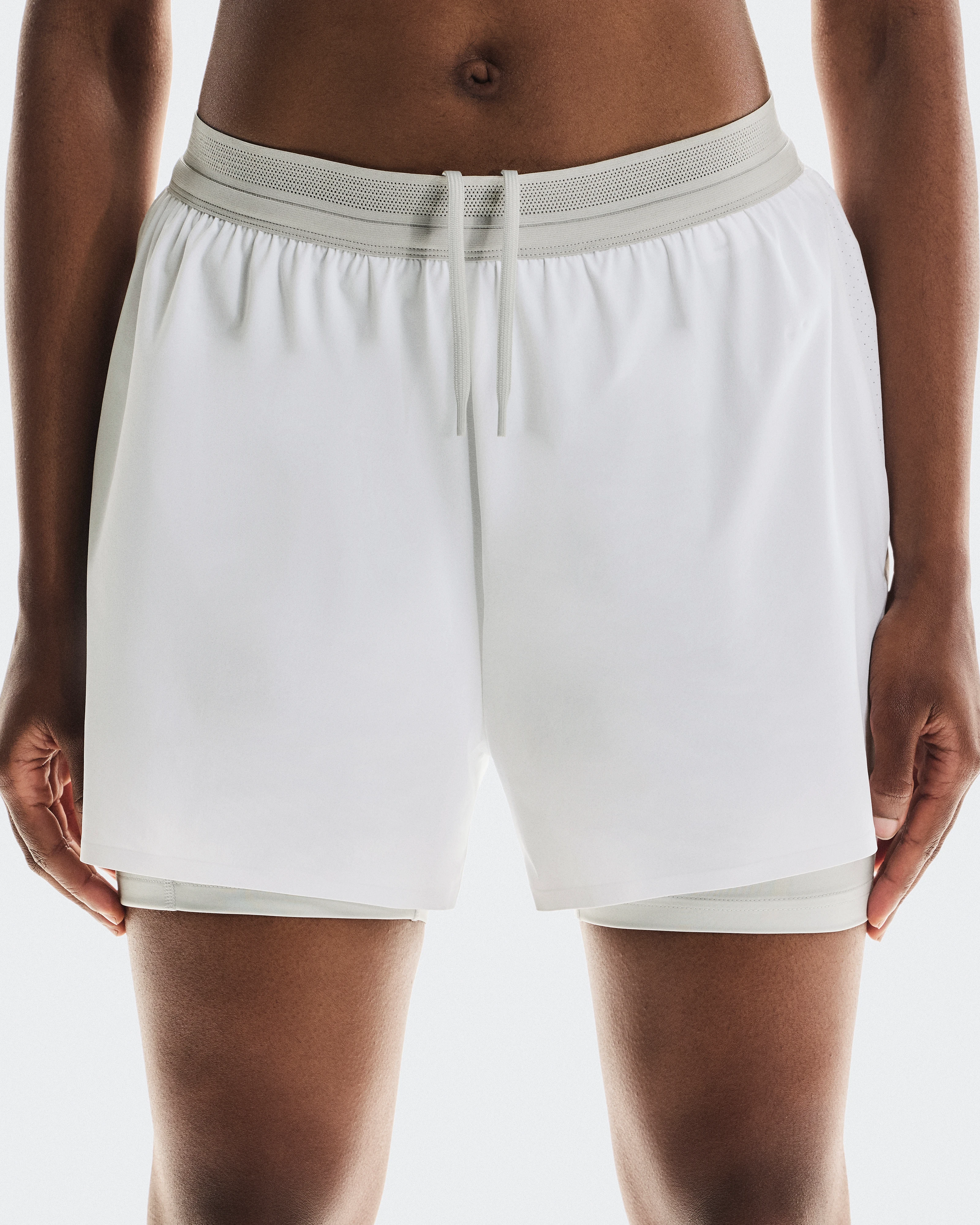 On 3" Performance 2/1 Shorts White & Glacier Femme Shorts