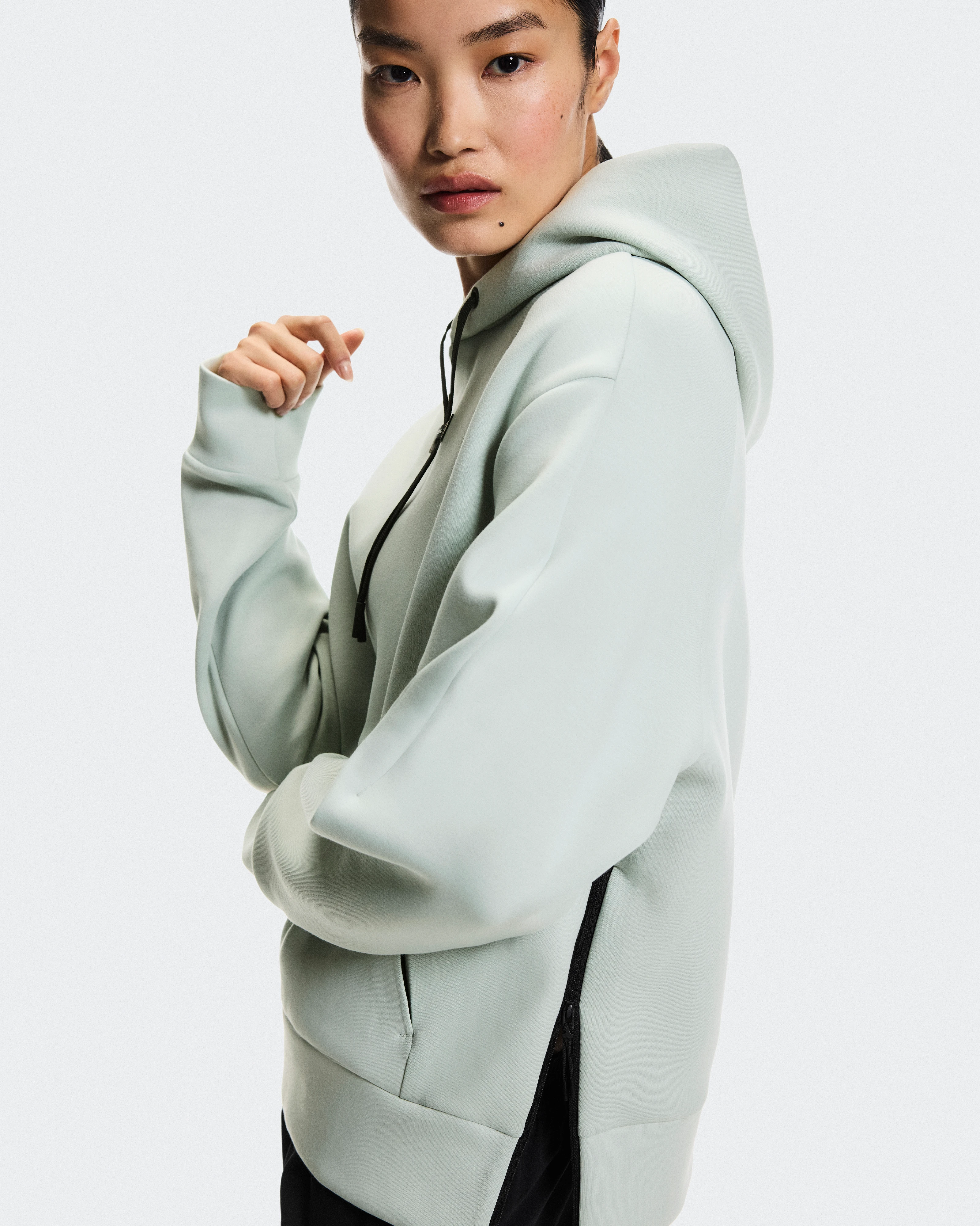 On Focus Tech Hoodie Mineral Femme Sweats à capuche et sweats