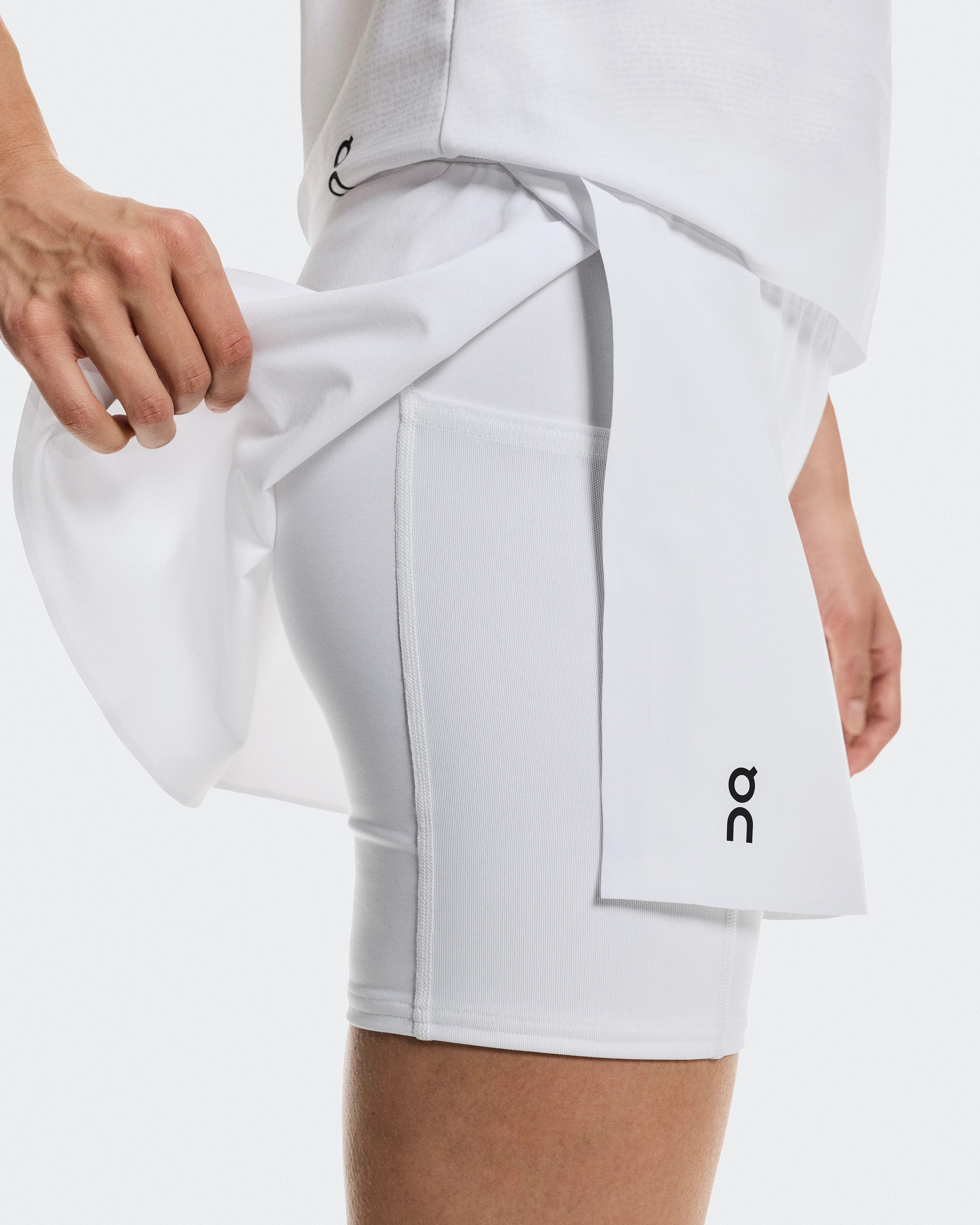 On Court Skirt Split White Femme Jupes