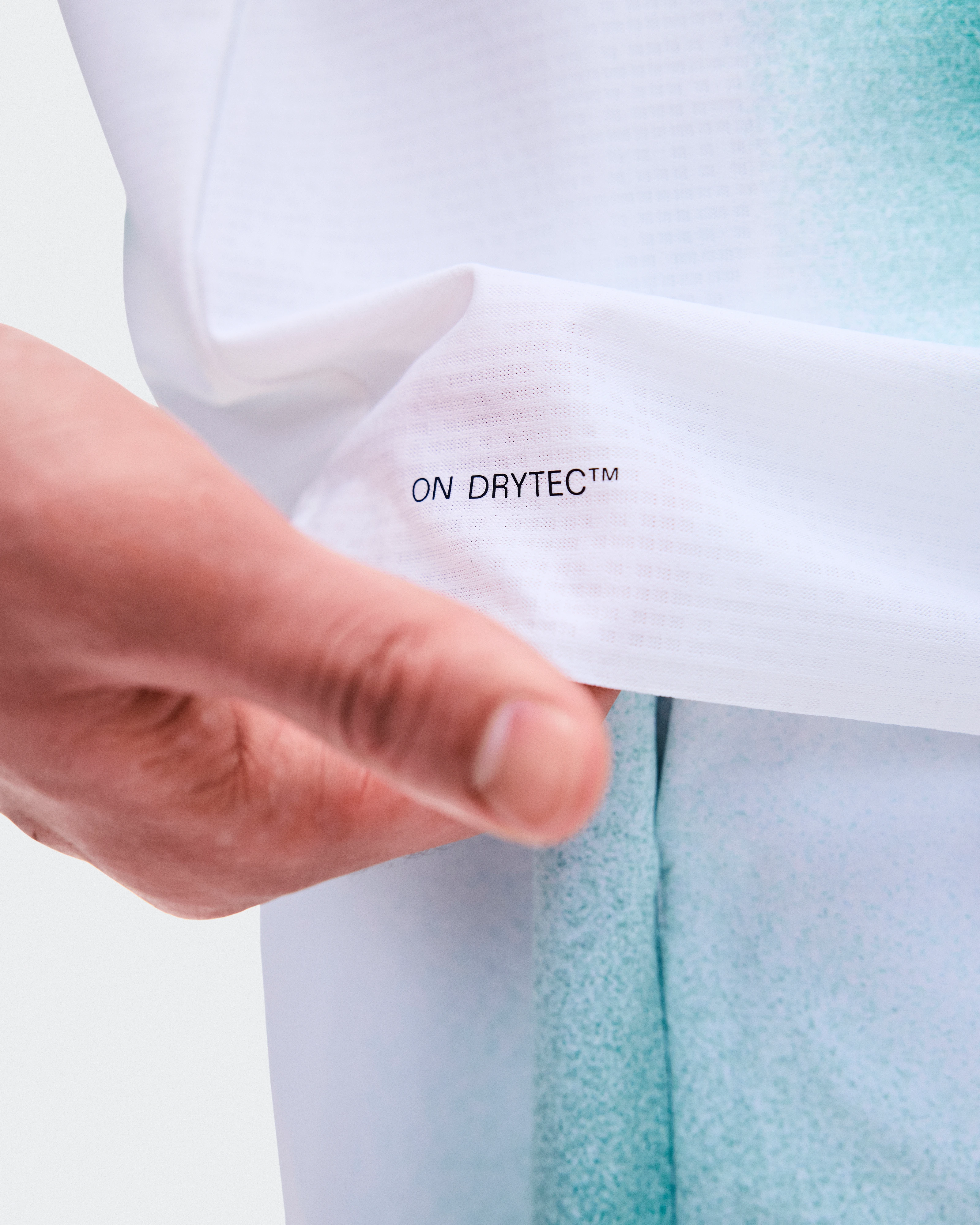 On Court-T Swing White & Neem Homme Hauts et t-shirts