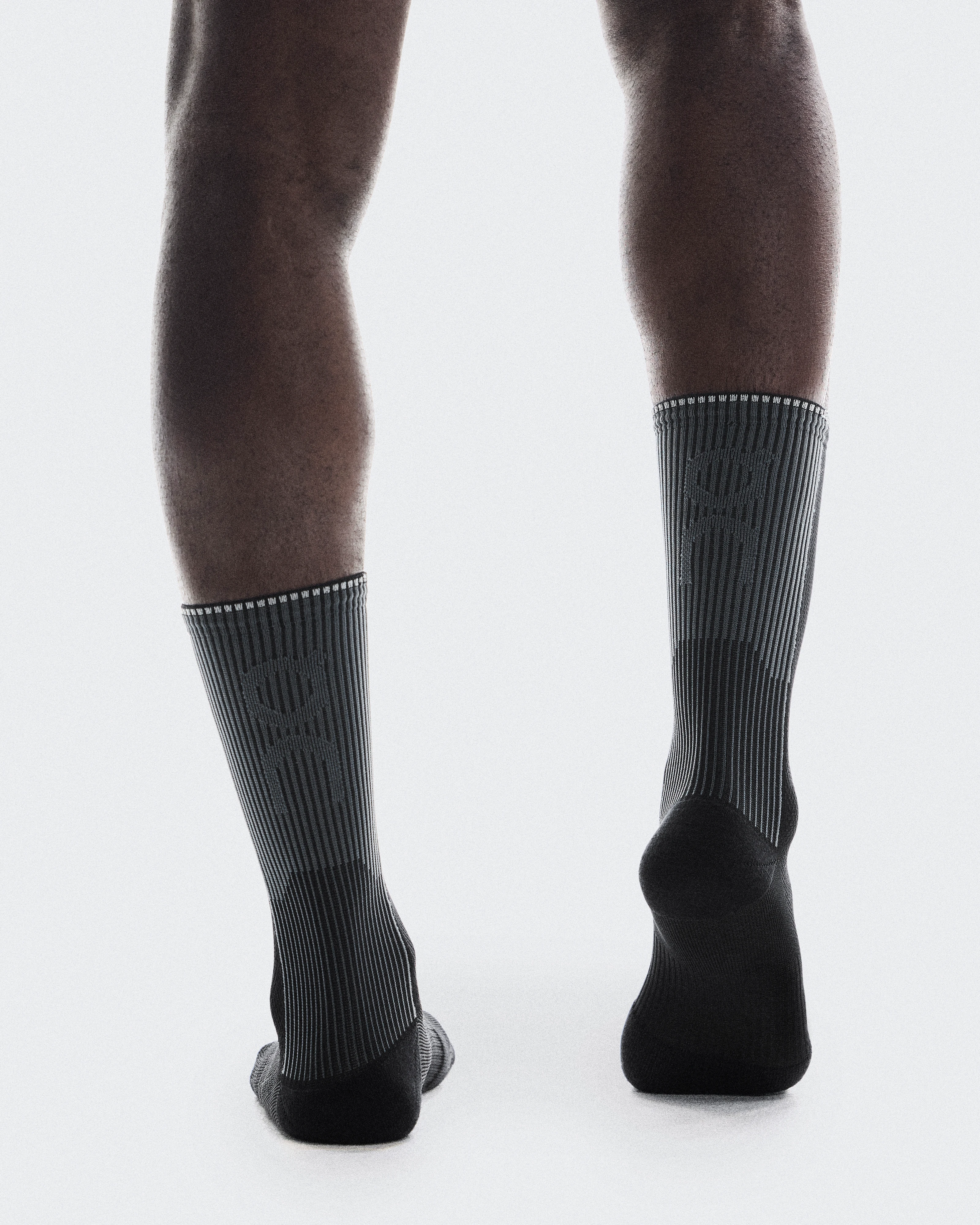 On Performance Run Sock High Black & Eclipse Unisexe Chaussettes