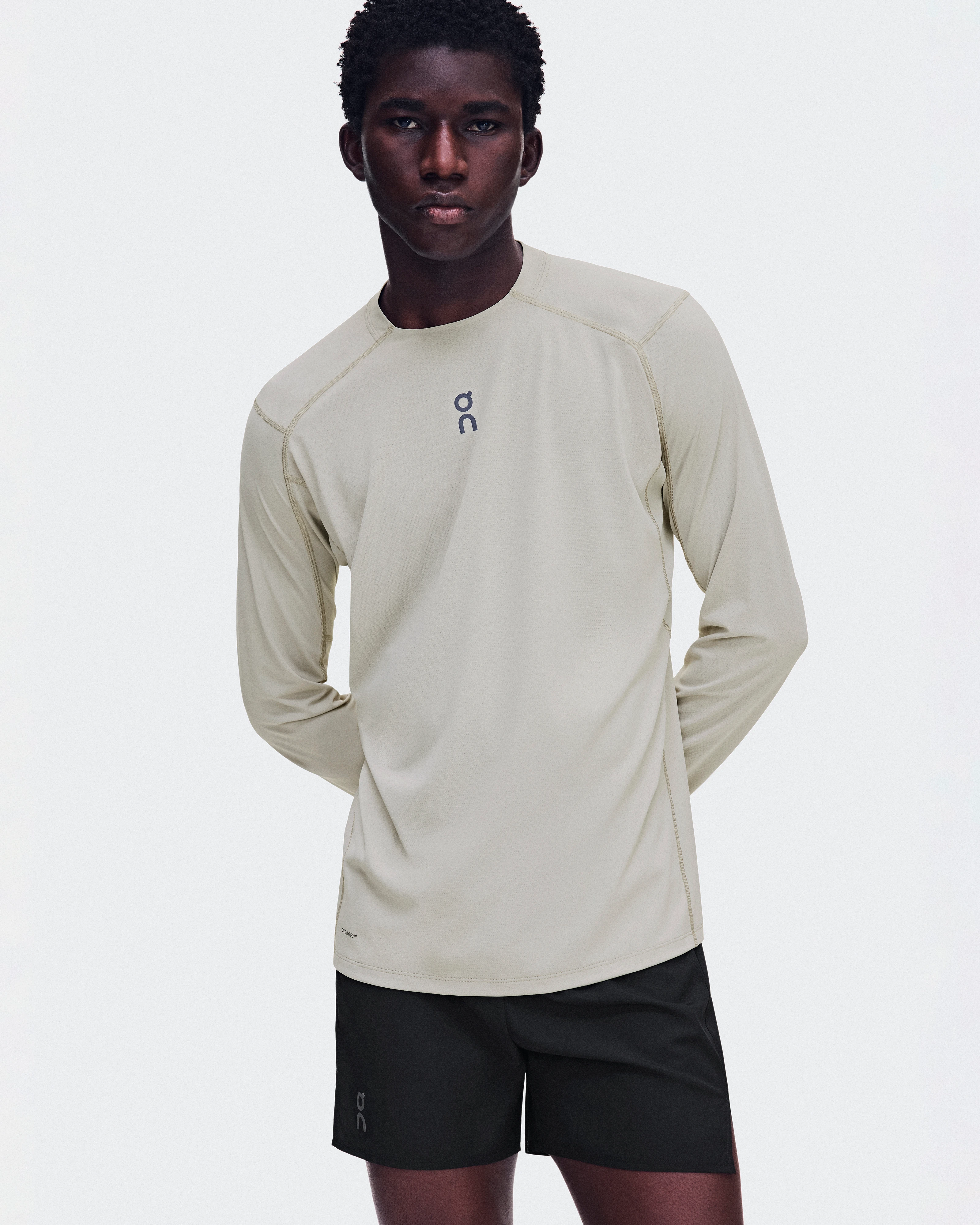 On Trail Long-T Solar Brume Homme Hauts et t-shirts