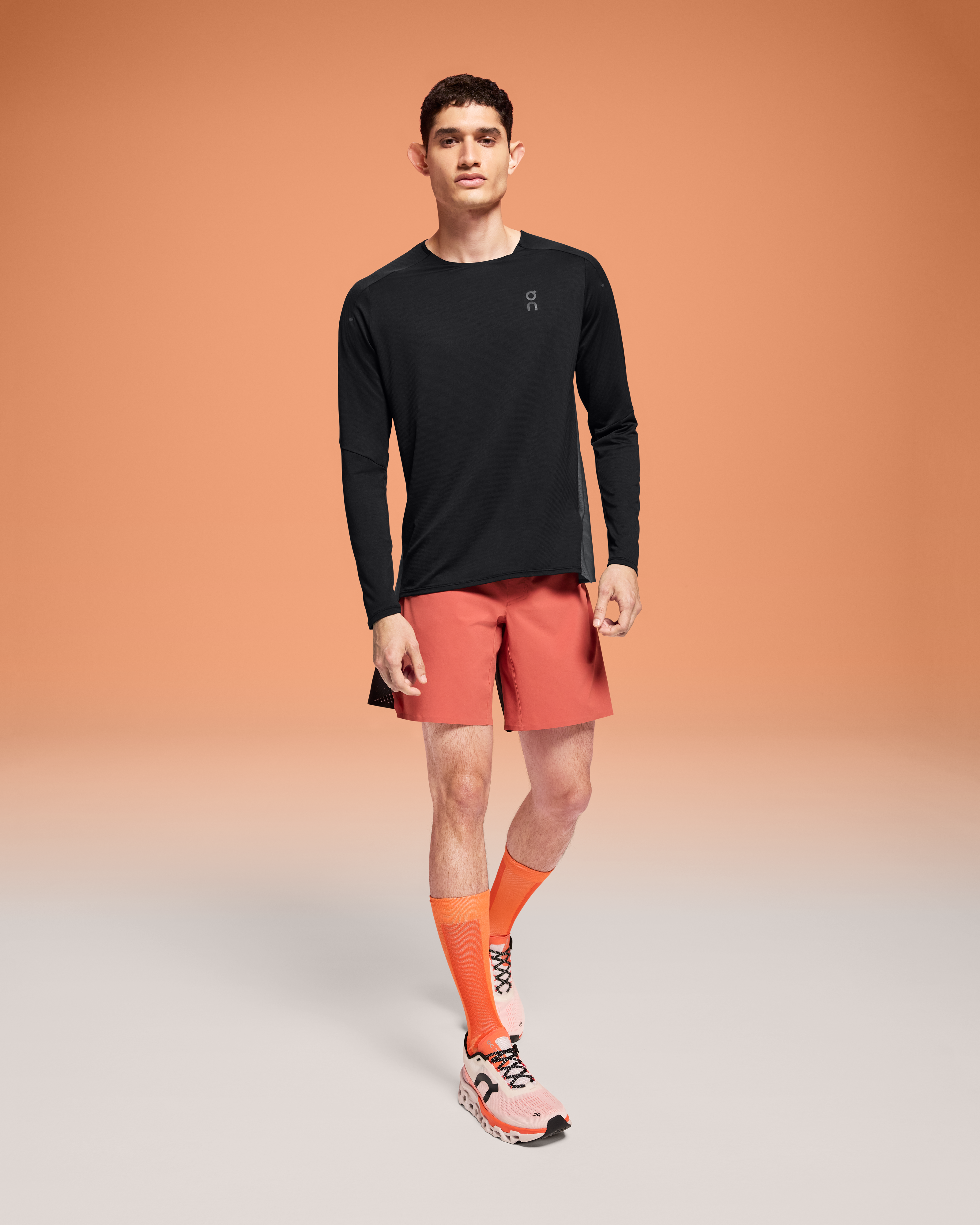 On Performance Long-T Black & Eclipse Homme Hauts et t-shirts