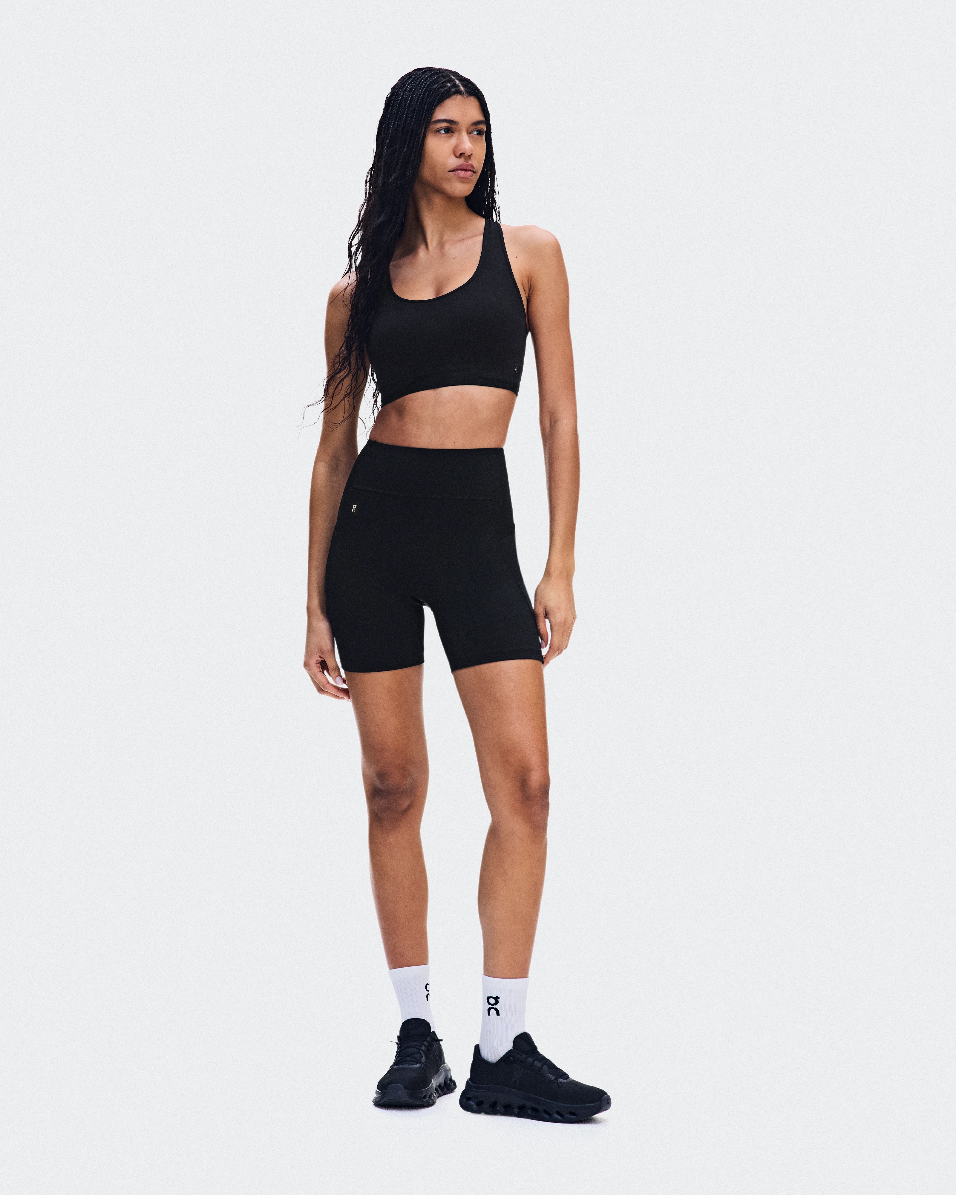 On Train Tights Short 6" Black Femme Shorts