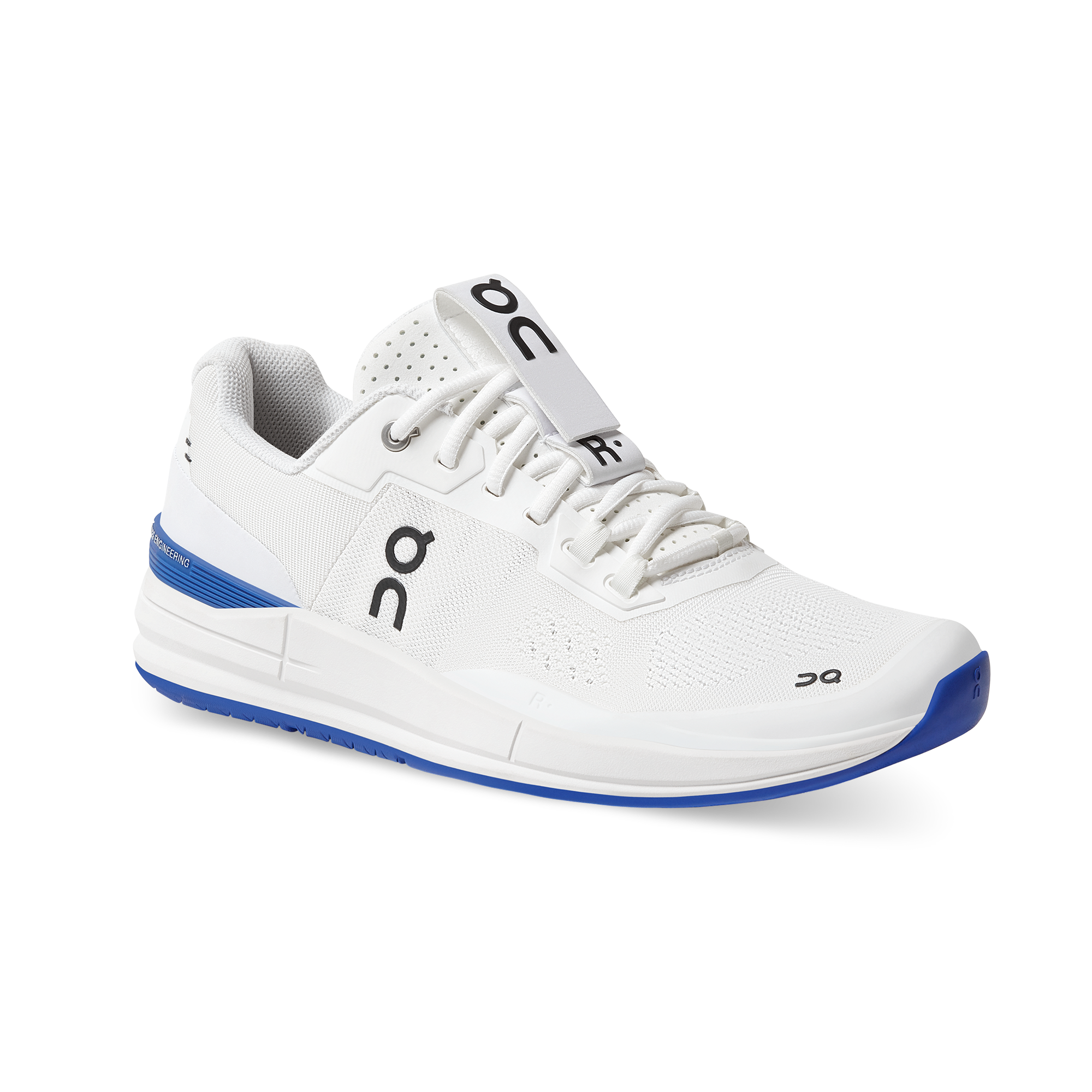 La Roger Pro dans le coloris Indigo White, vue de l'avant et légèrement de côté. 
