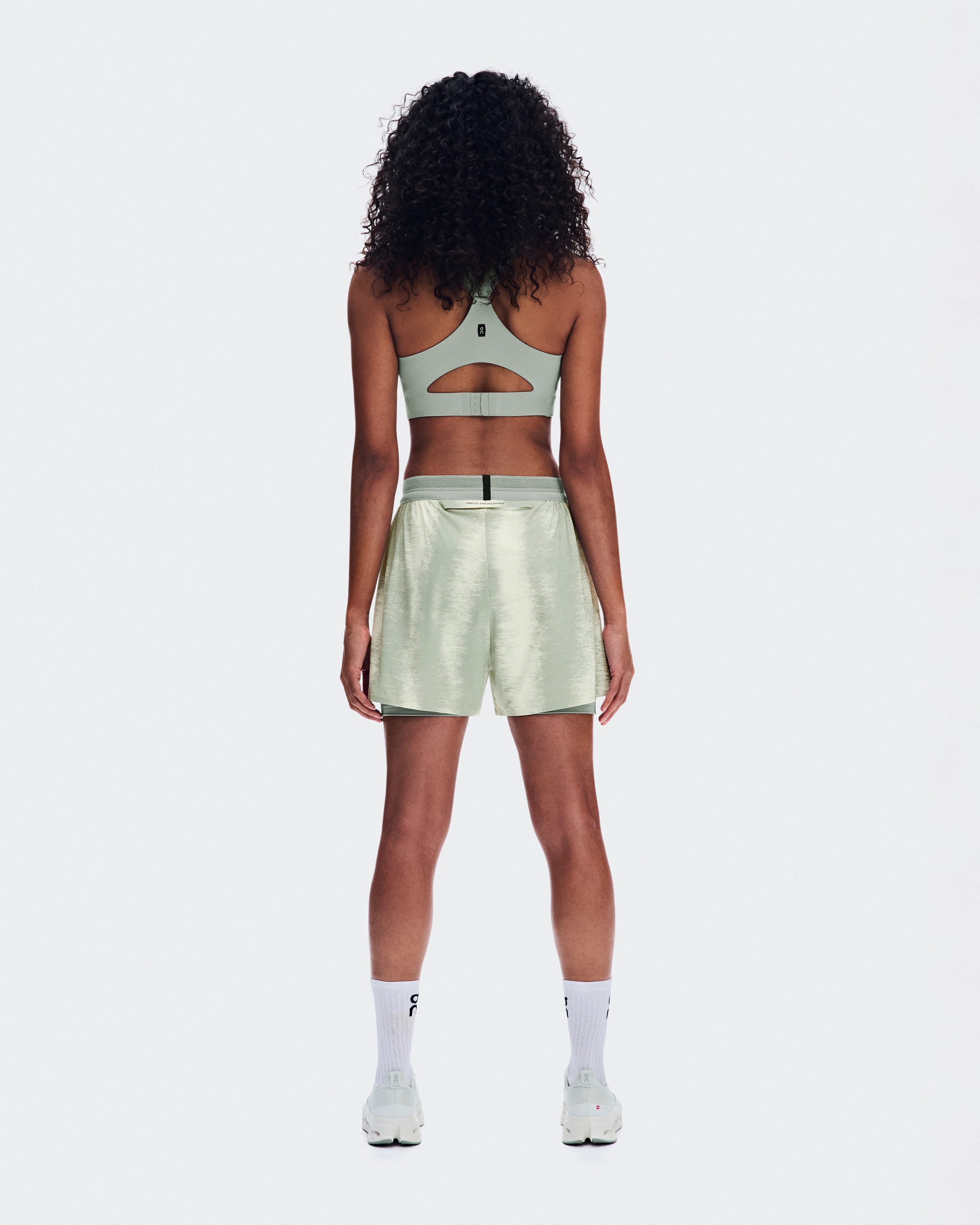 On Performance Shorts Terra Seedling & Tin Femme Shorts