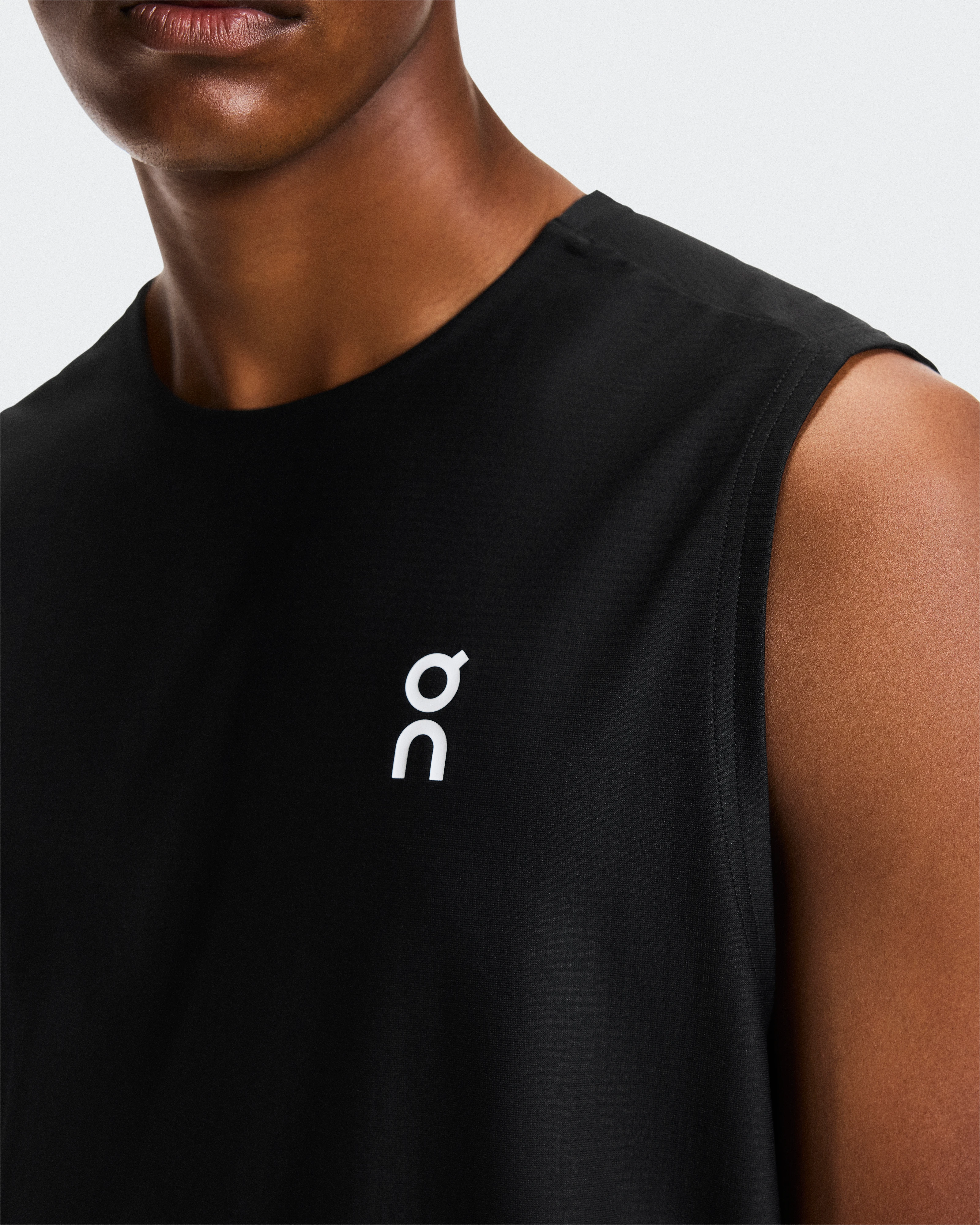 On Court Tank Black Homme Hauts et t-shirts