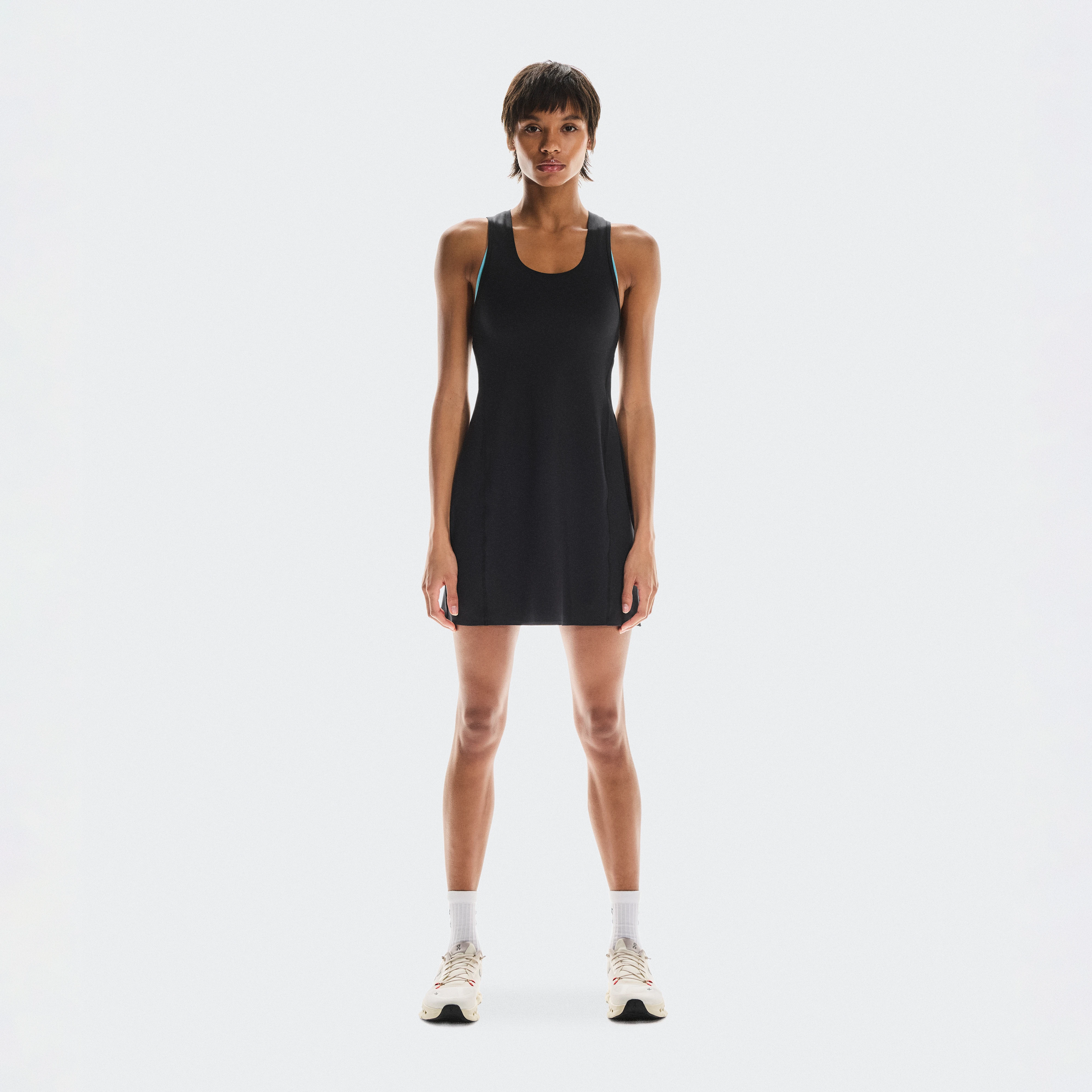 On Studio Dress Black Femme – Sports de faible intensité, yoga, récupération Robes