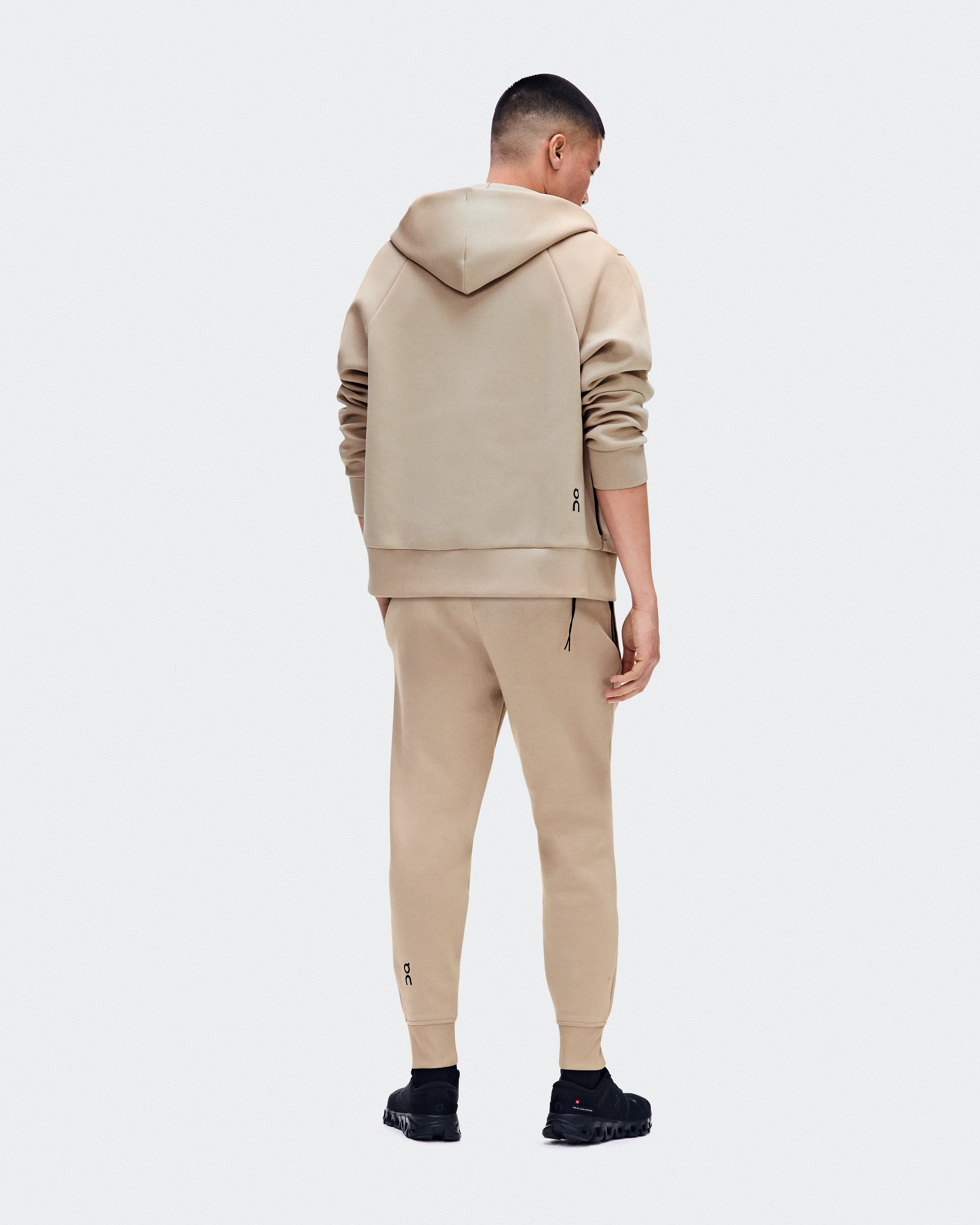 On Focus Tech Zip Hoodie Desert Homme Sweats à capuche et sweats
