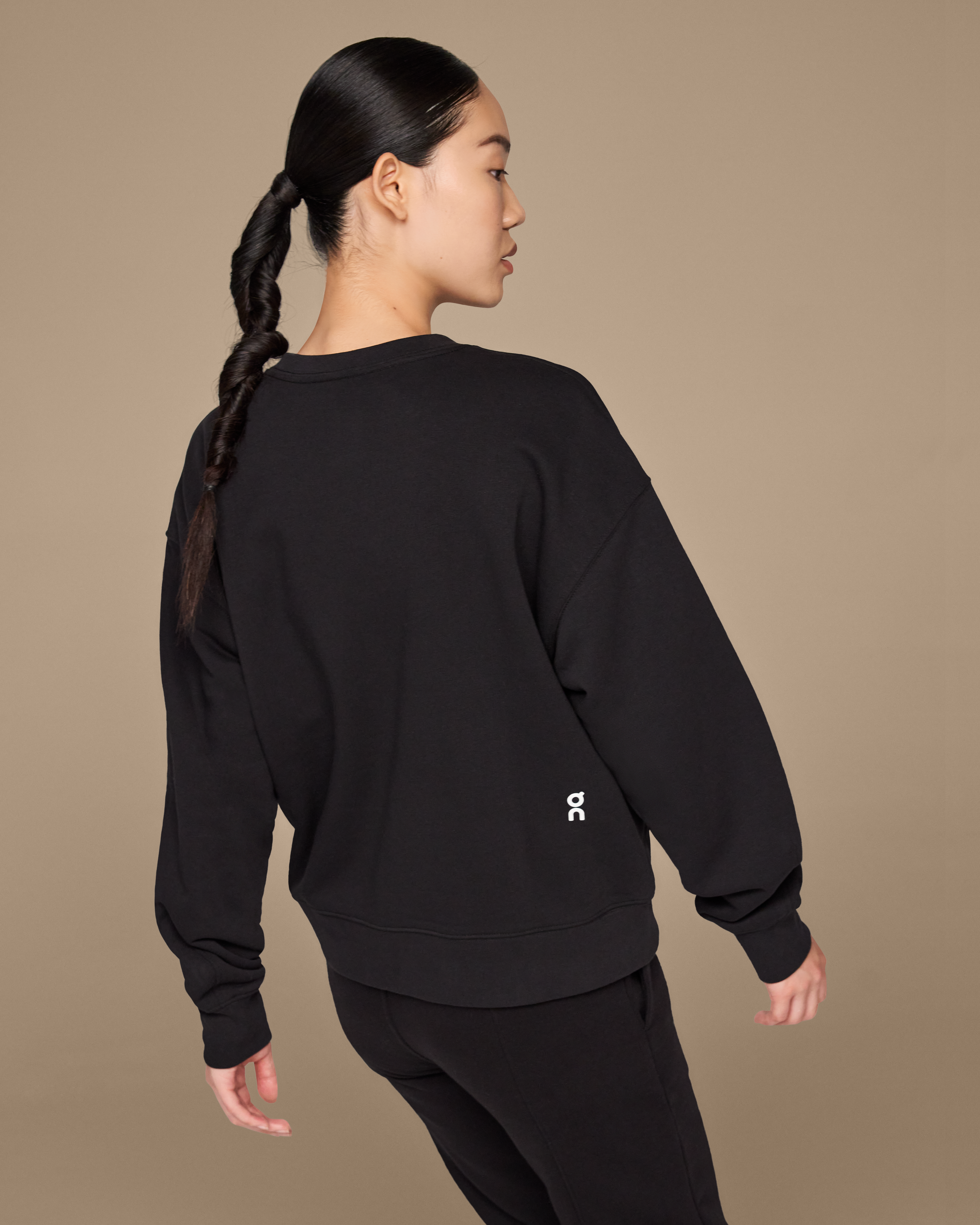 On Club Crew Black Femme Sweats à capuche et sweats