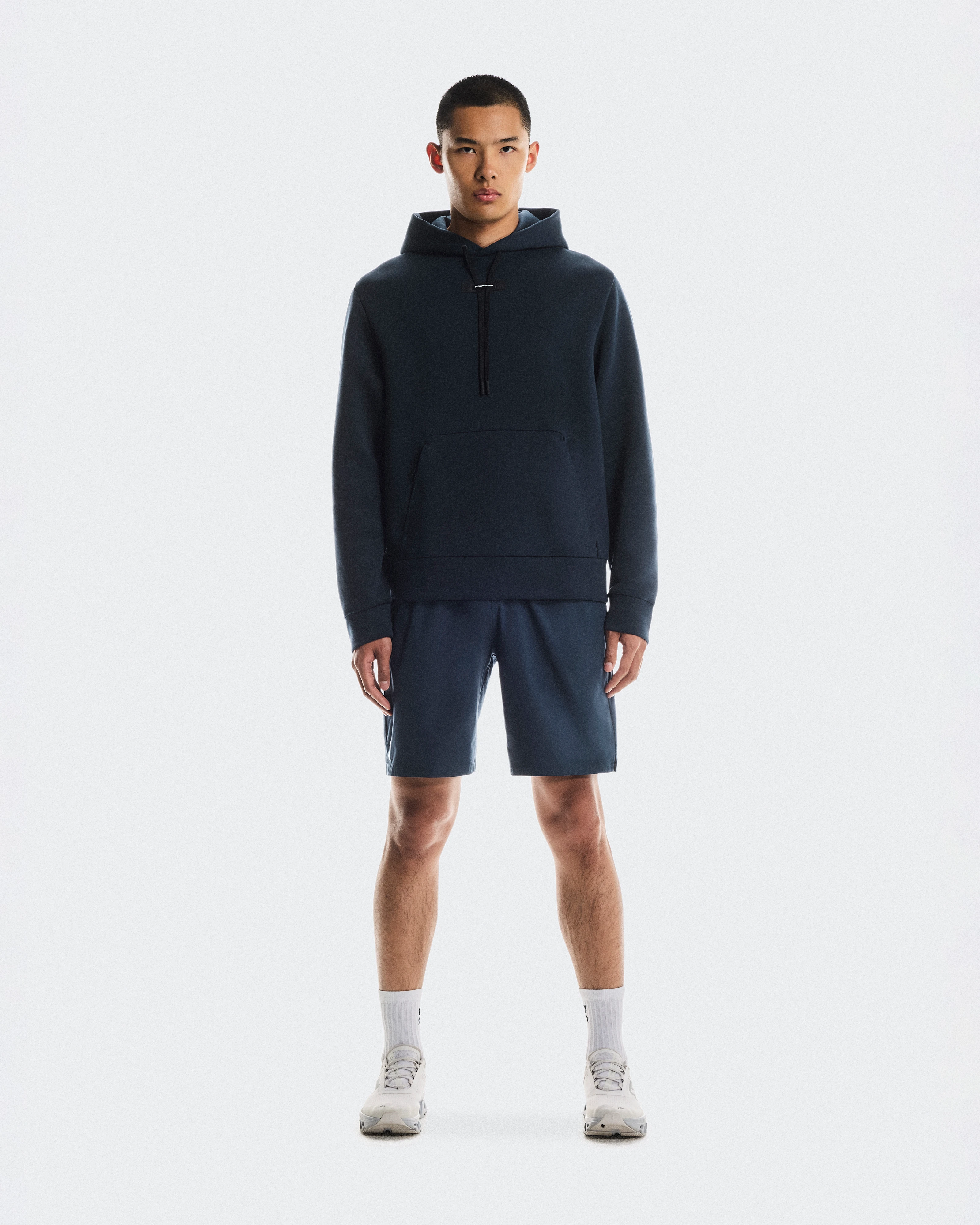 On Focus Tech Hoodie Navy Homme Sweats à capuche et sweats