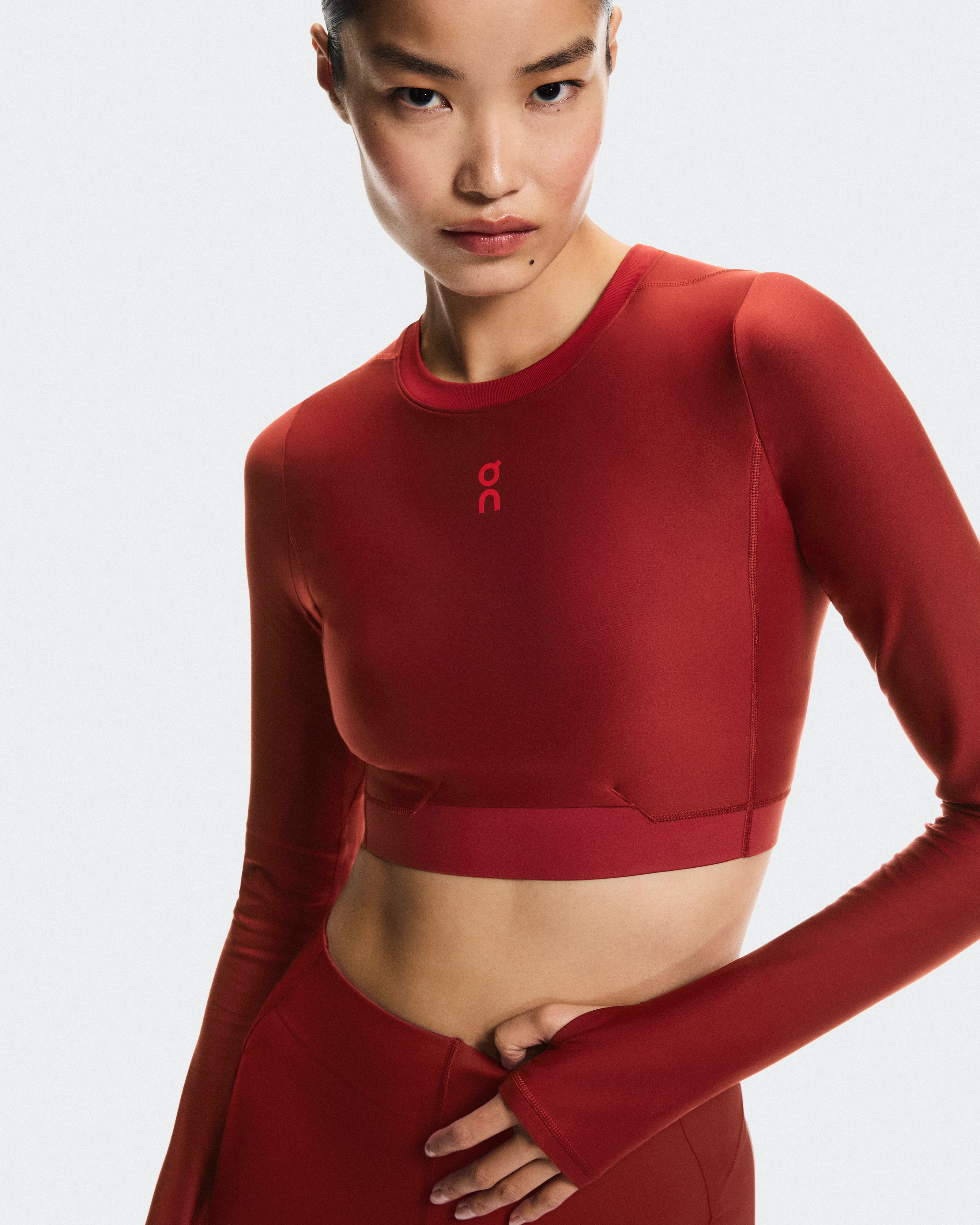 On Train Long Sleeve Crop Year of the Horse Sienna Femme Hauts et t-shirts
