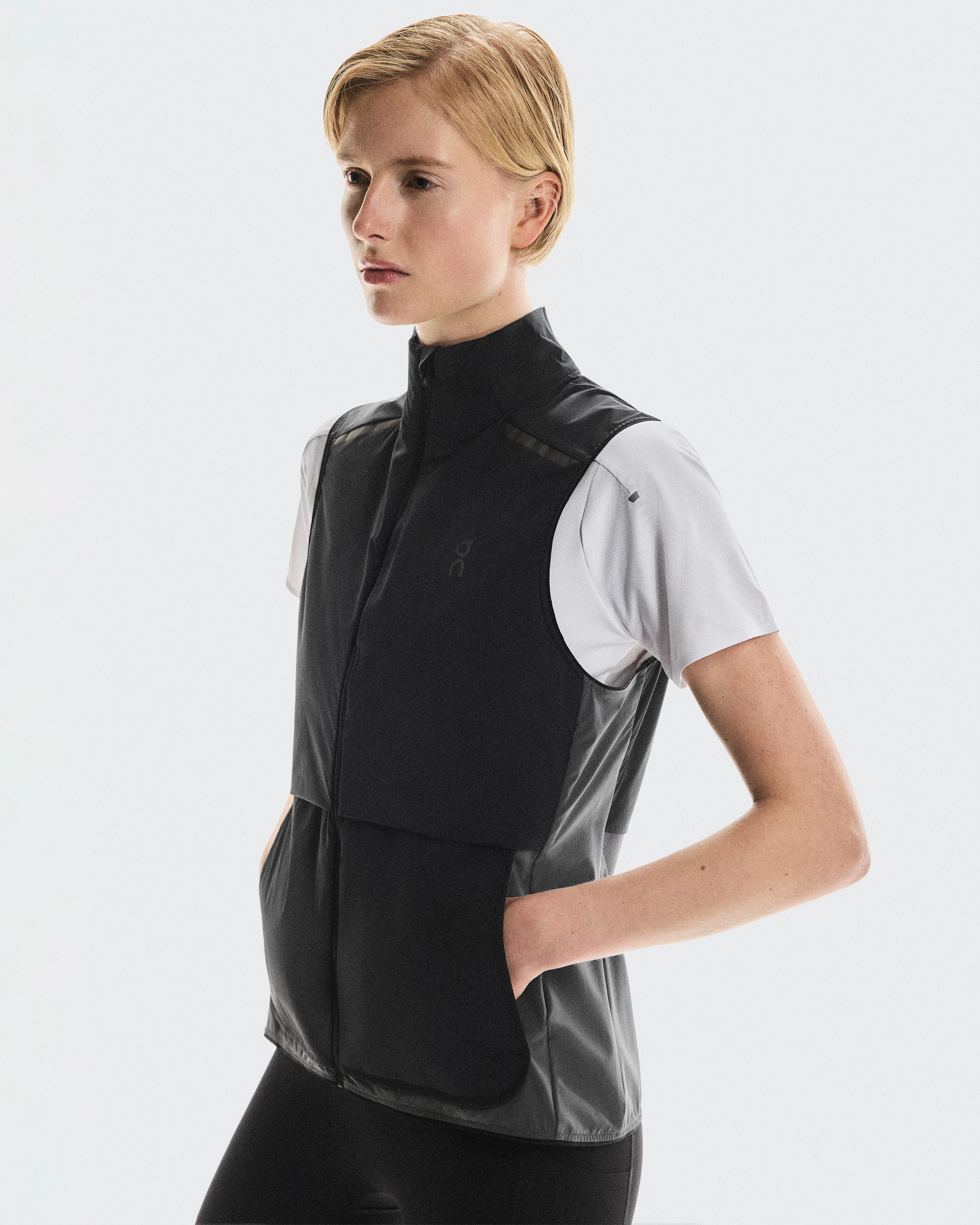 On Weather Vest Black & Eclipse Femme Vestes