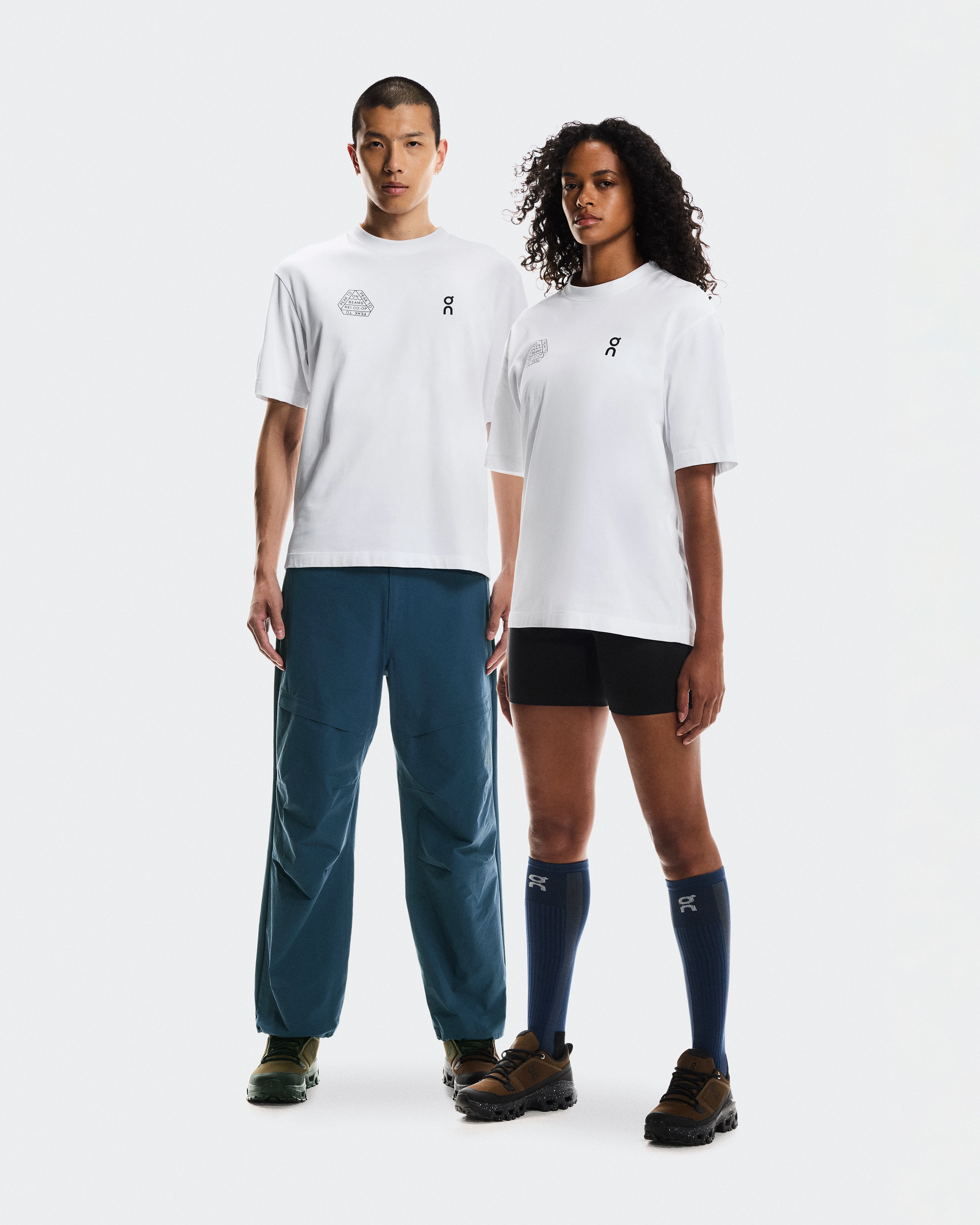 On Studio-T BEAMS REI White Unisexe Hauts et t-shirts