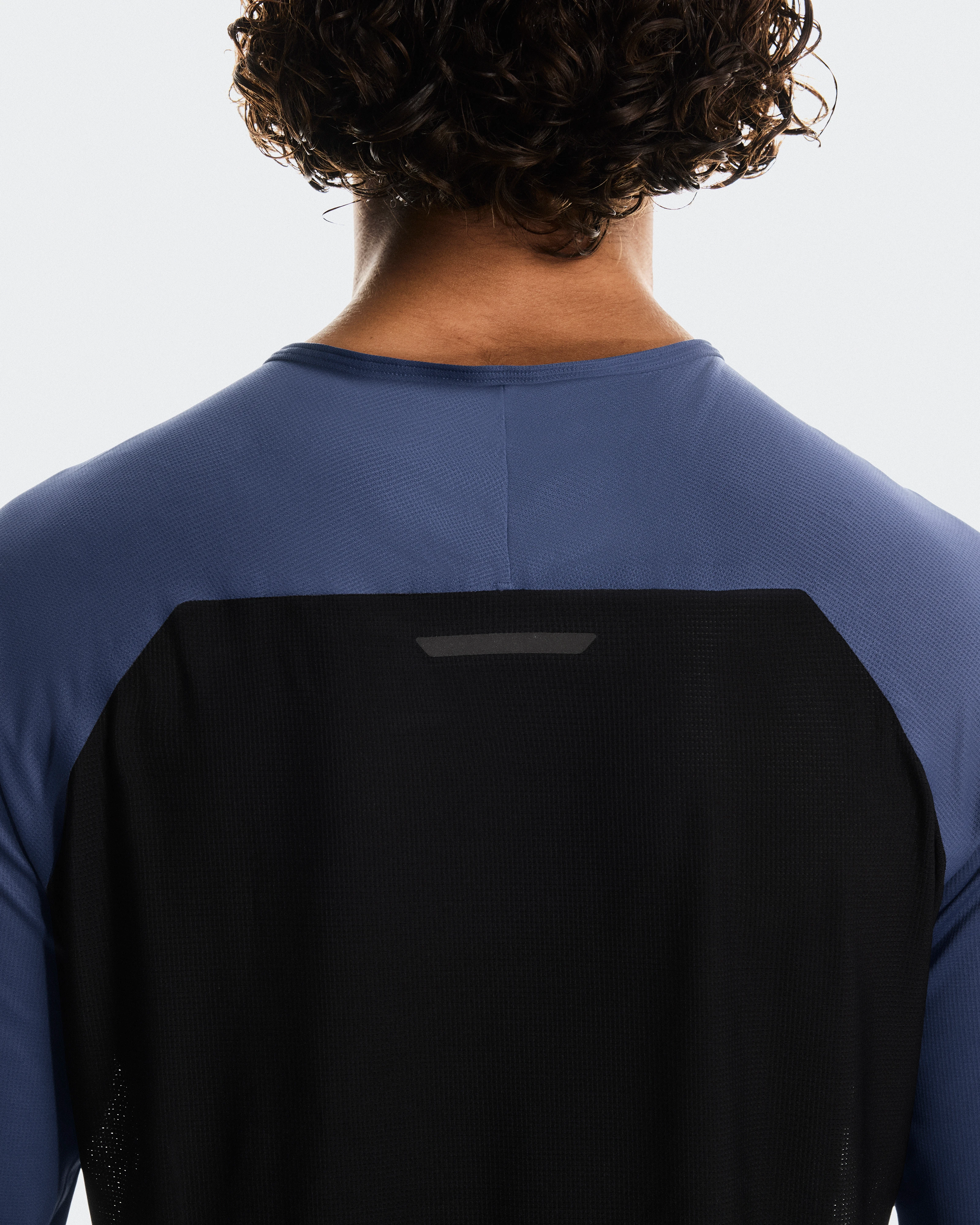 On Performance Long-T Acai & Black Homme Hauts et t-shirts